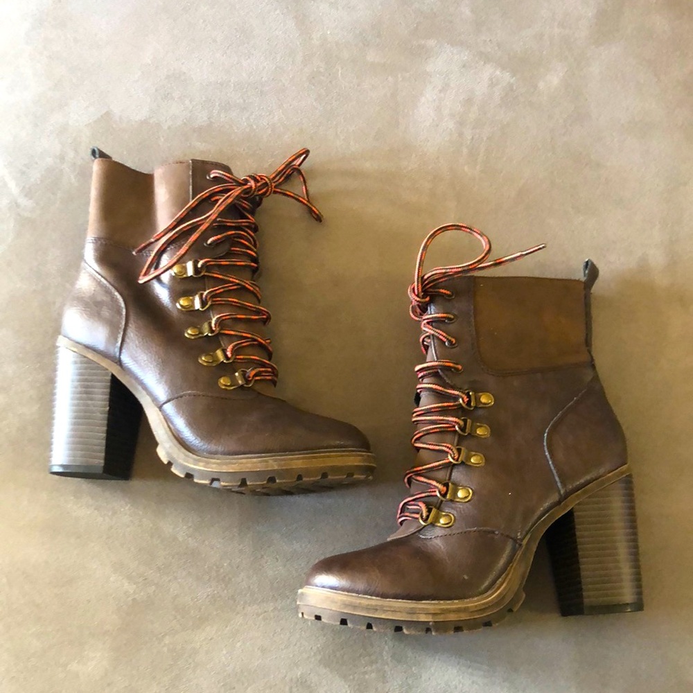 Unionbay Lionel women’s combat boots size 6med
